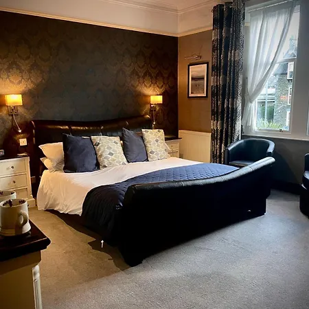 Prázdninový dům District House -sleeps 18 With Hot Tub, Garden *