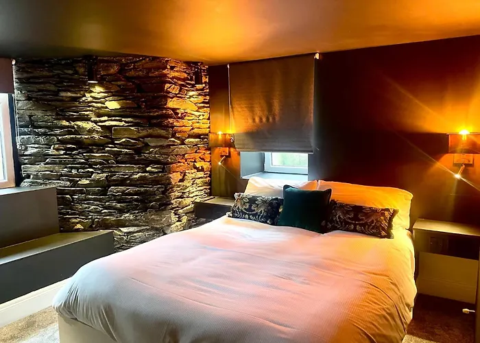 度假居 District House -sleeps 18 With Hot Tub, Garden 鲍内斯温德米尔